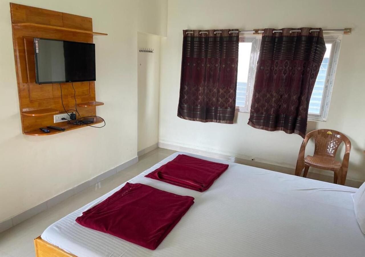 Naksha Tree Hotels - เยลาคีรี ภายนอก รูปภาพ