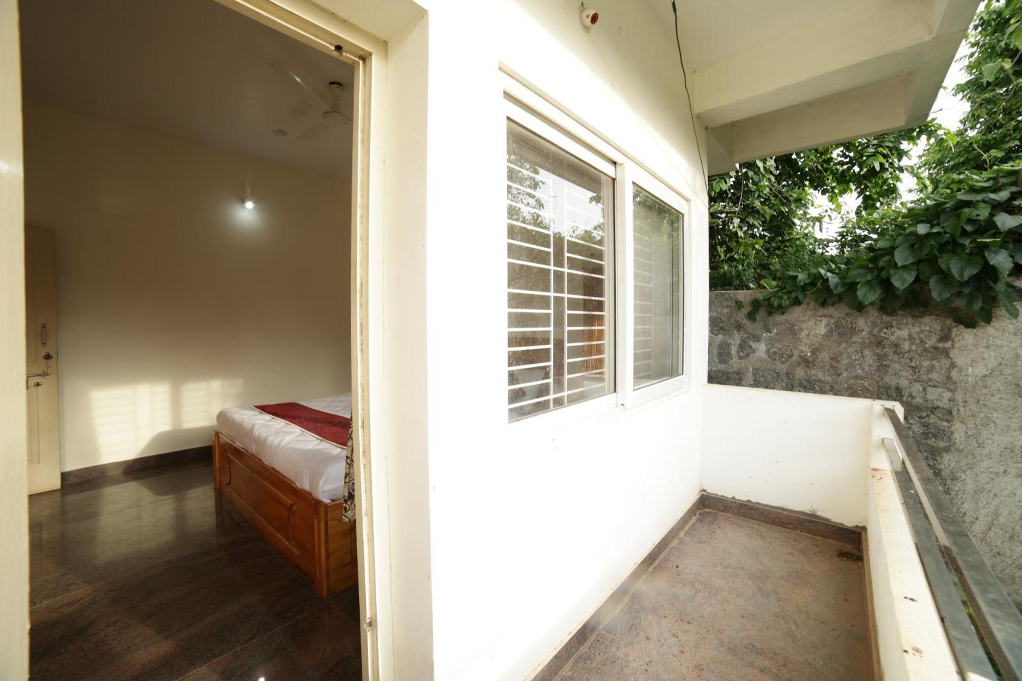 Naksha Tree Hotels - เยลาคีรี ภายนอก รูปภาพ