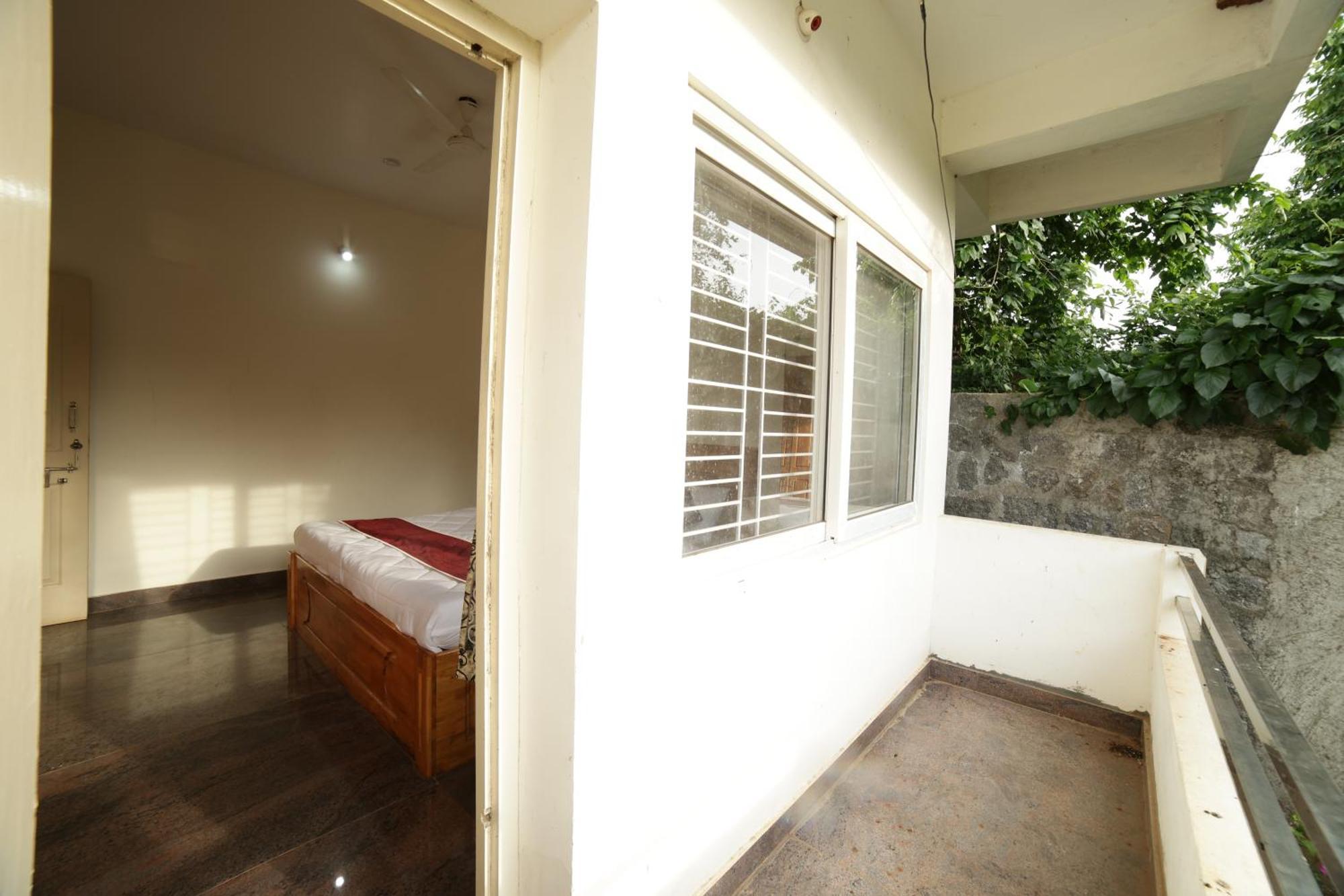 Naksha Tree Hotels - เยลาคีรี ภายนอก รูปภาพ