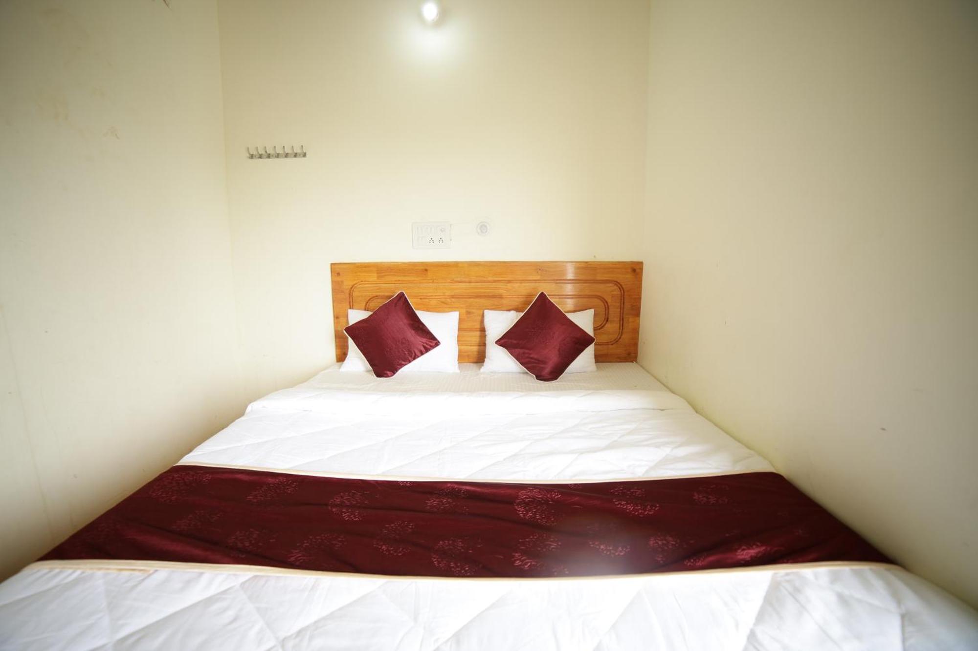 Naksha Tree Hotels - เยลาคีรี ภายนอก รูปภาพ