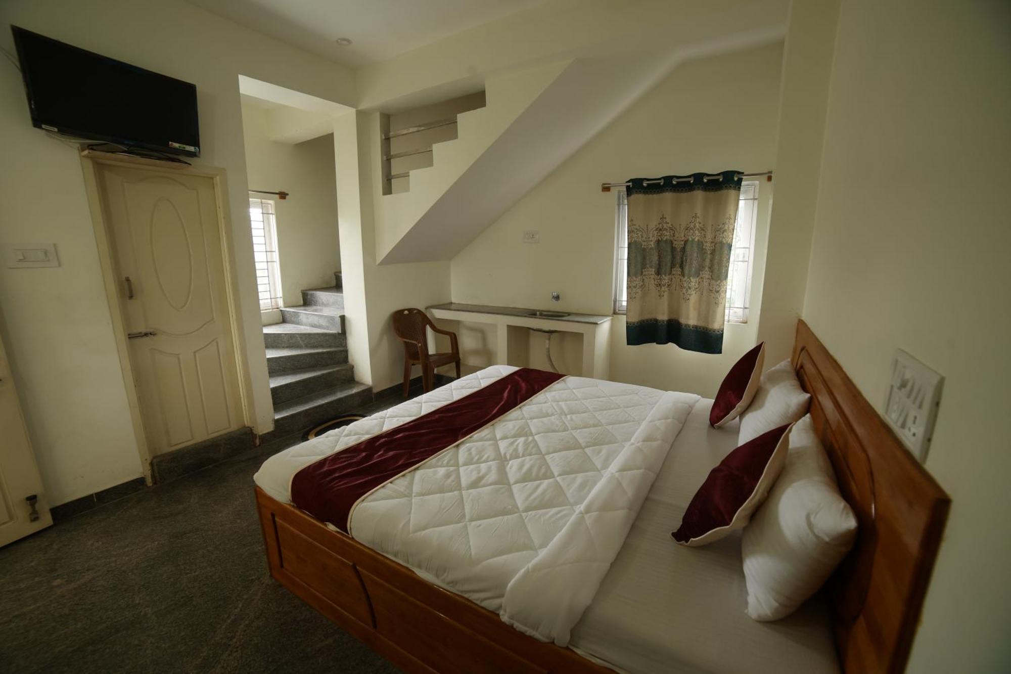 Naksha Tree Hotels - เยลาคีรี ภายนอก รูปภาพ