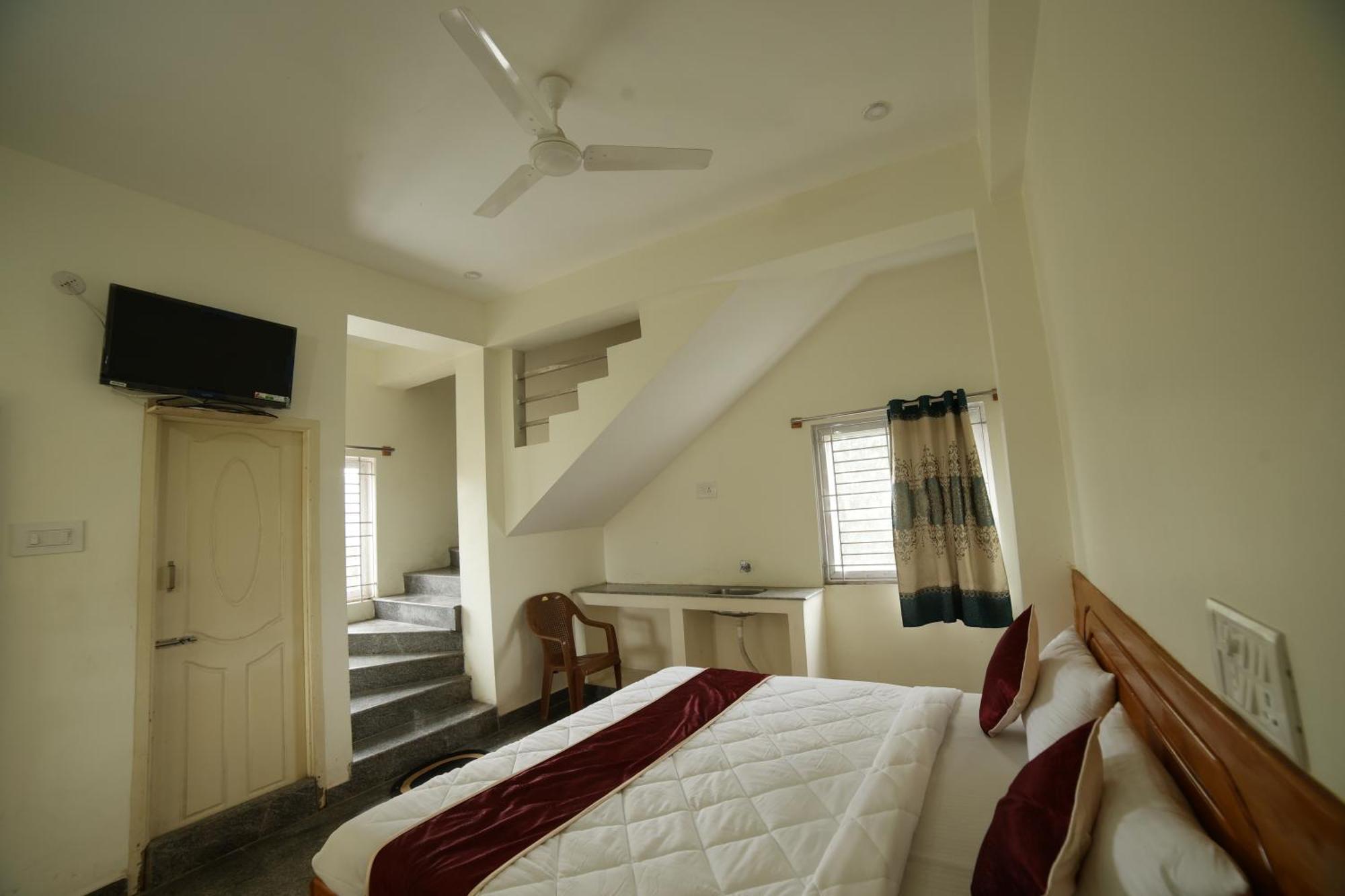 Naksha Tree Hotels - เยลาคีรี ภายนอก รูปภาพ