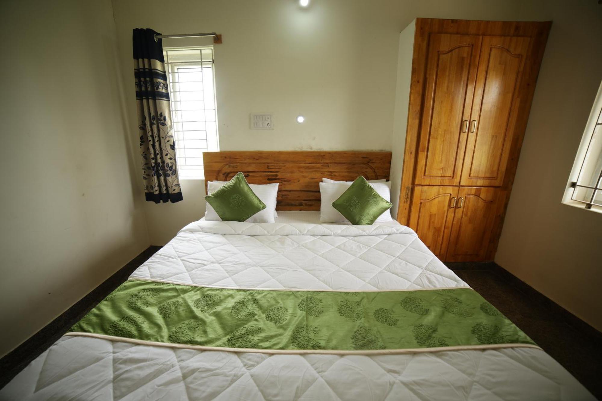 Naksha Tree Hotels - เยลาคีรี ภายนอก รูปภาพ