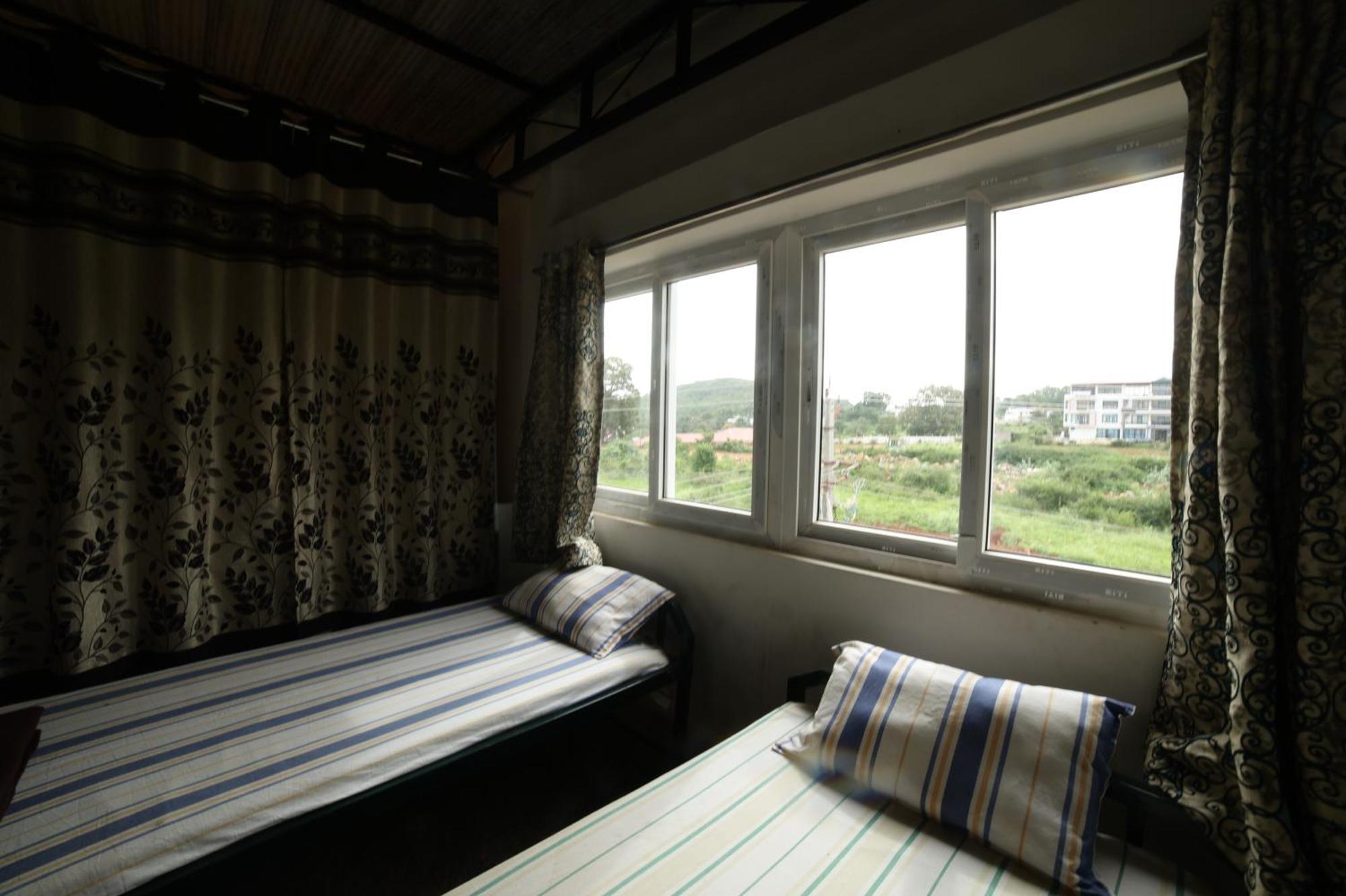 Naksha Tree Hotels - เยลาคีรี ภายนอก รูปภาพ