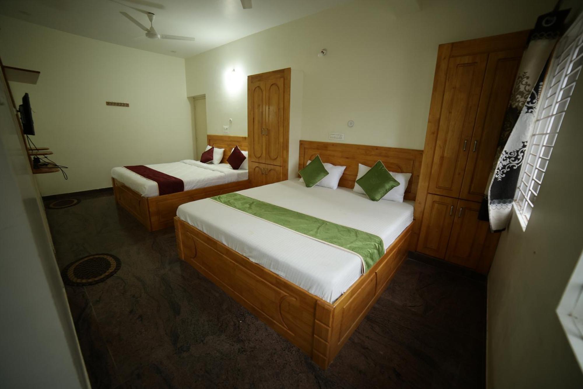 Naksha Tree Hotels - เยลาคีรี ภายนอก รูปภาพ
